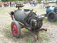 Citerne epandeuse (Fete de la Moisson St Simeon de Bressieux 2006) (1)